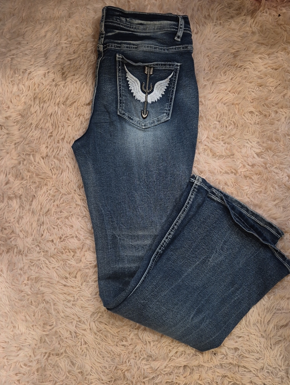 Women’s Dark Wash Embroidered Pocket Jeans - Blue